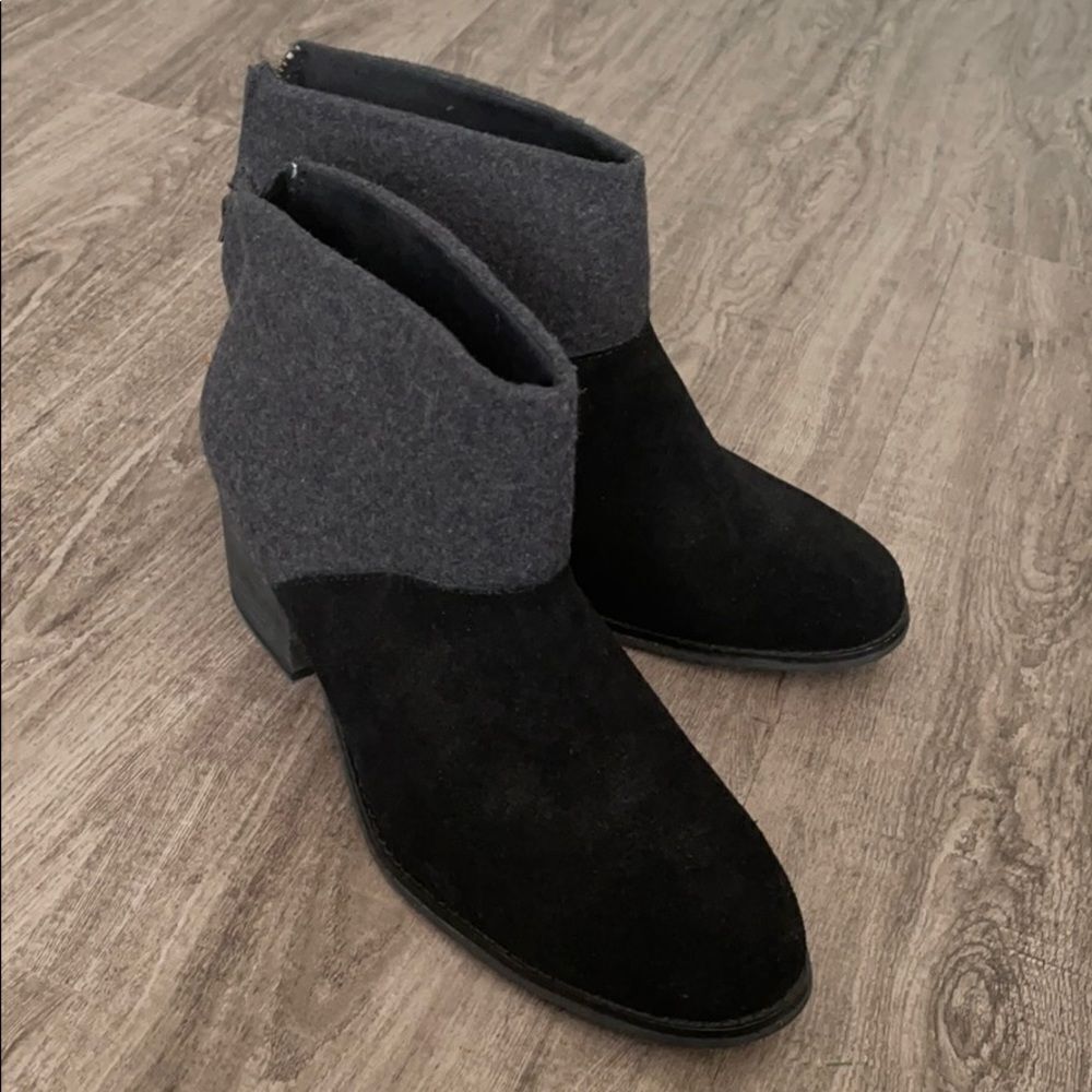 TOMS ankle Boots. NEW